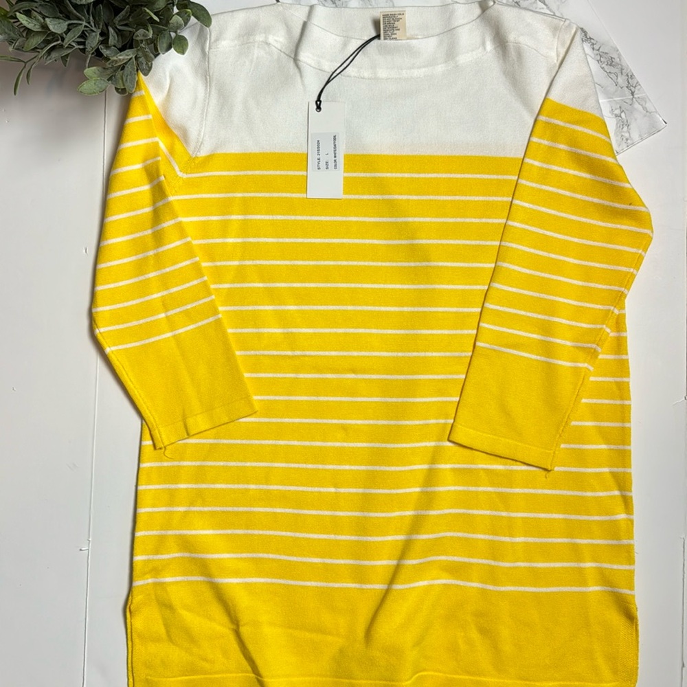 B MY Story sweater size L , color is white and daffodil. NWT